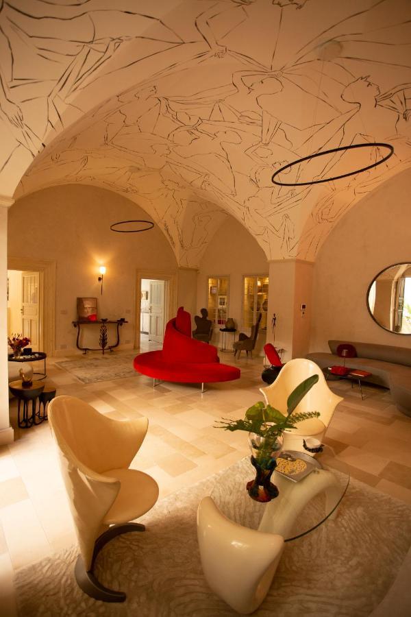 Palazzo Maresgallo Suites & Spa Лече Екстериор снимка
