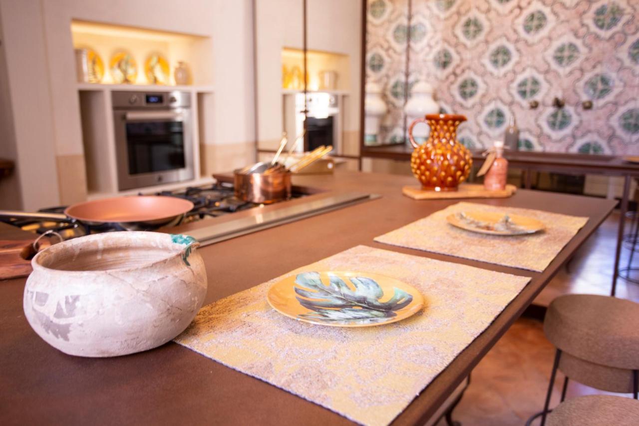Palazzo Maresgallo Suites & Spa Лече Екстериор снимка
