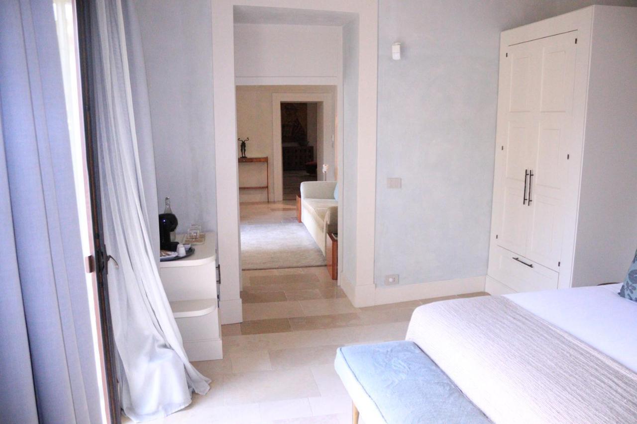 Palazzo Maresgallo Suites & Spa Лече Екстериор снимка