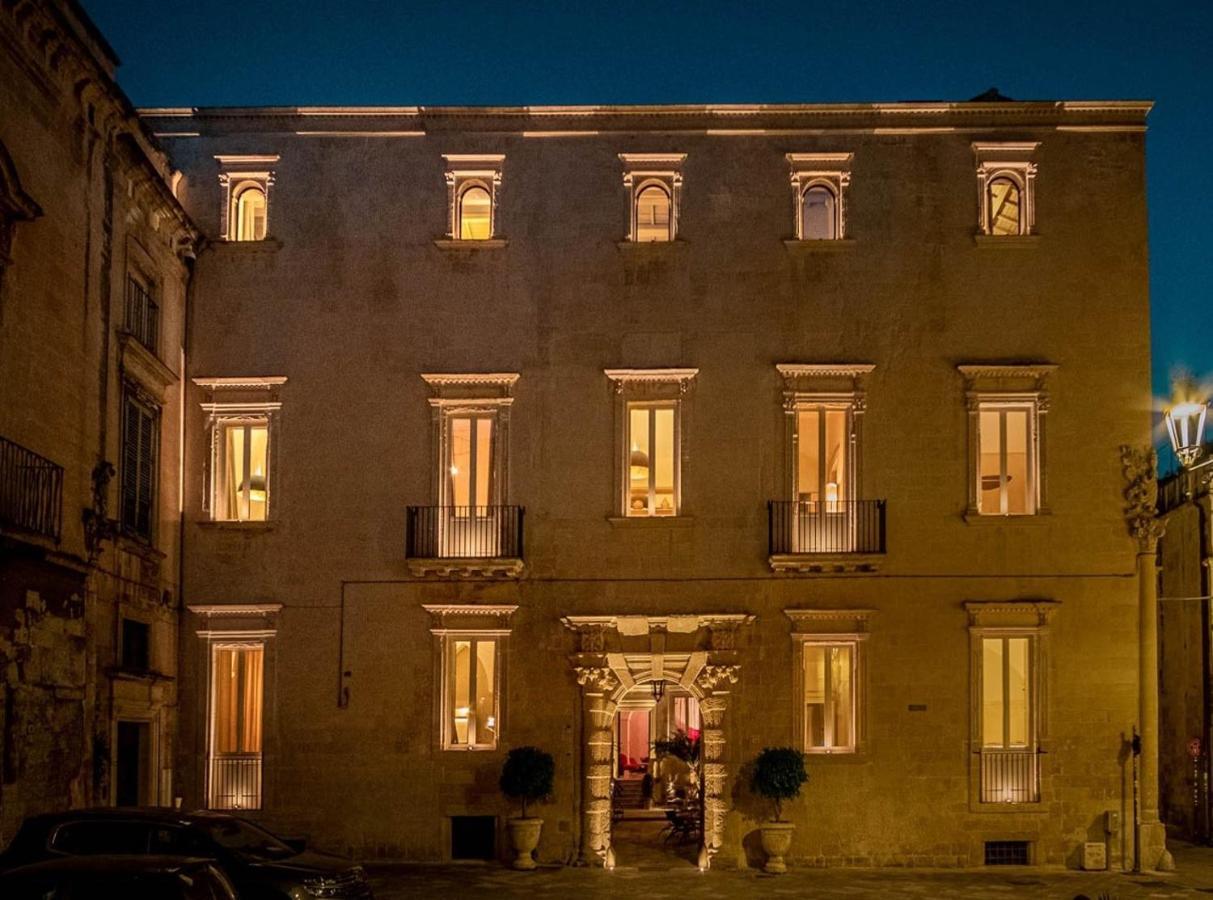 Palazzo Maresgallo Suites & Spa Лече Екстериор снимка