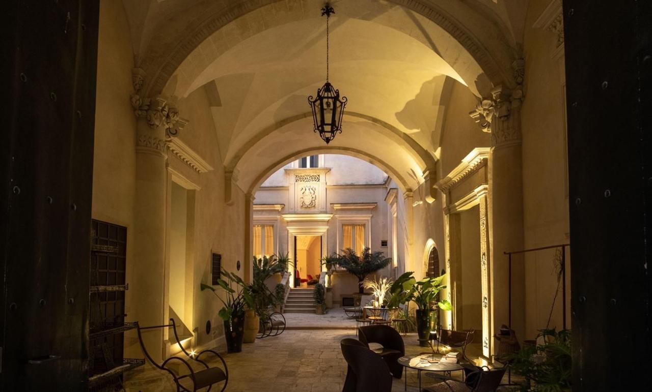 Palazzo Maresgallo Suites & Spa Лече Екстериор снимка