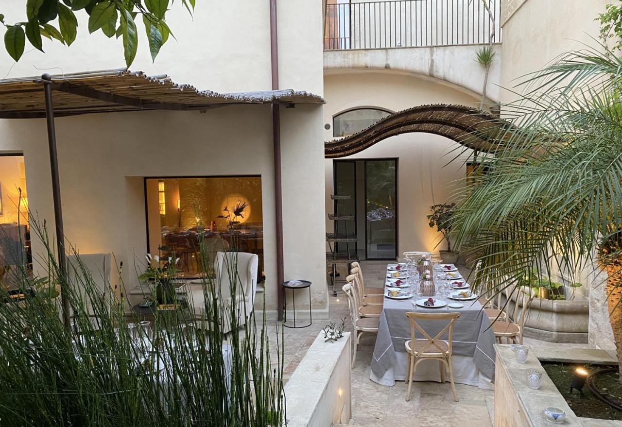Palazzo Maresgallo Suites & Spa Лече Екстериор снимка