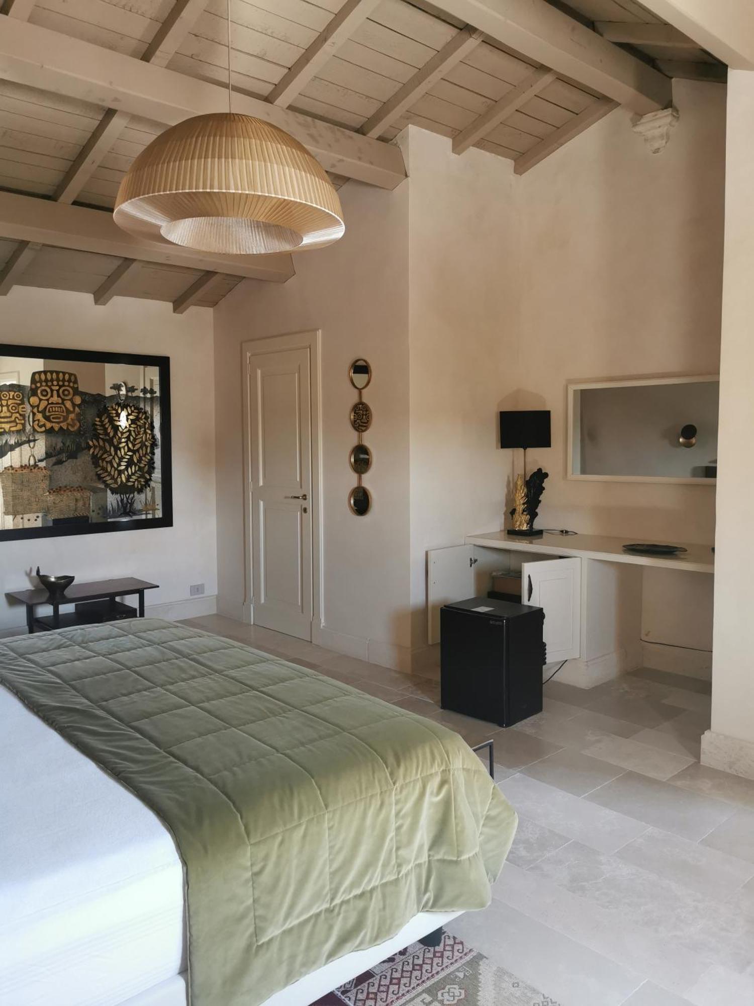Palazzo Maresgallo Suites & Spa Лече Екстериор снимка